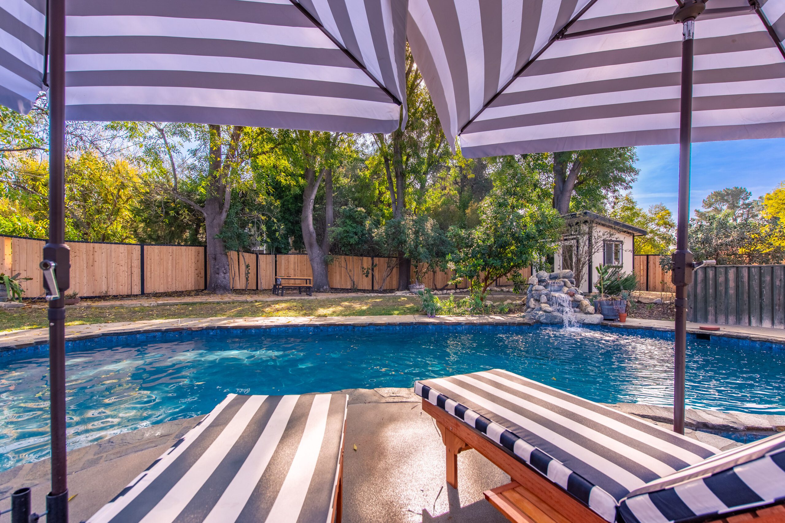 grata house pool
