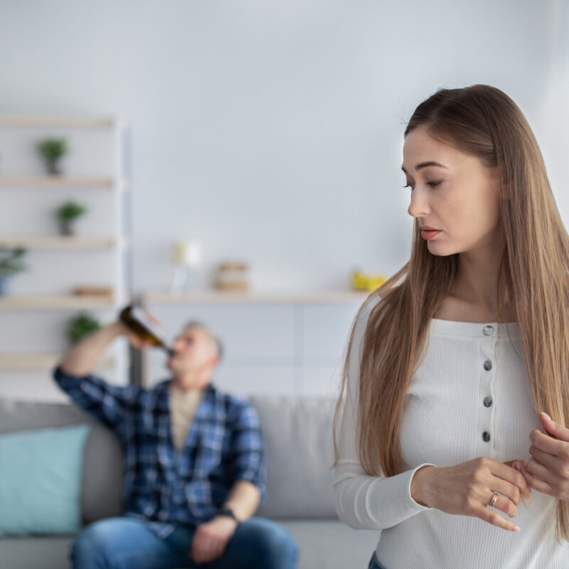 How to Deal with an Alcoholic Spouse A Calm, Practical Guide